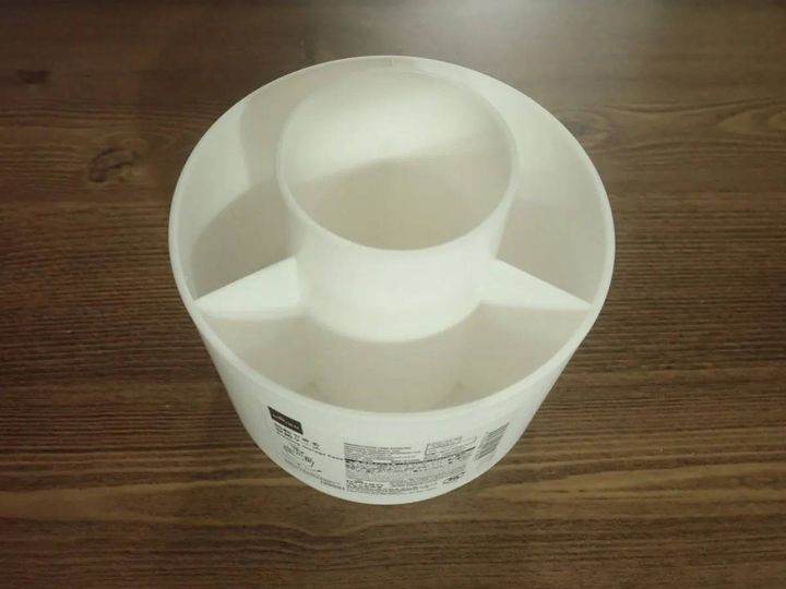 DAISO(ダイソー)：回転できる収納ケース