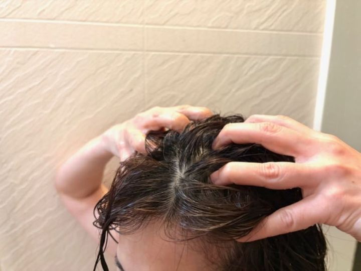 植物発酵液 ヘッドスクラブ ミントの香り200ｇ￥1,490／無印良品