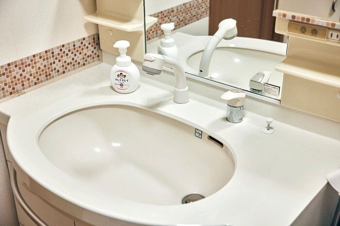 〈63歳の一人暮らし〉手に余るものは持たない、増やさない。スッキリ暮らすためのルールとは