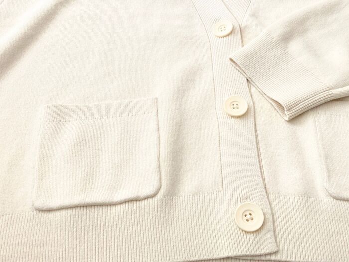 【ユニクロ】毎朝着る服、迷ってない？40代の春コーデに『ショート丈カーデ』が大活躍！