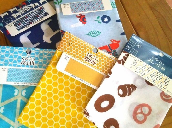 100均手ぬぐいでおしゃれな「おさんぽバッグ」ができちゃった！2箇所縫うだけの簡単リメイク♪