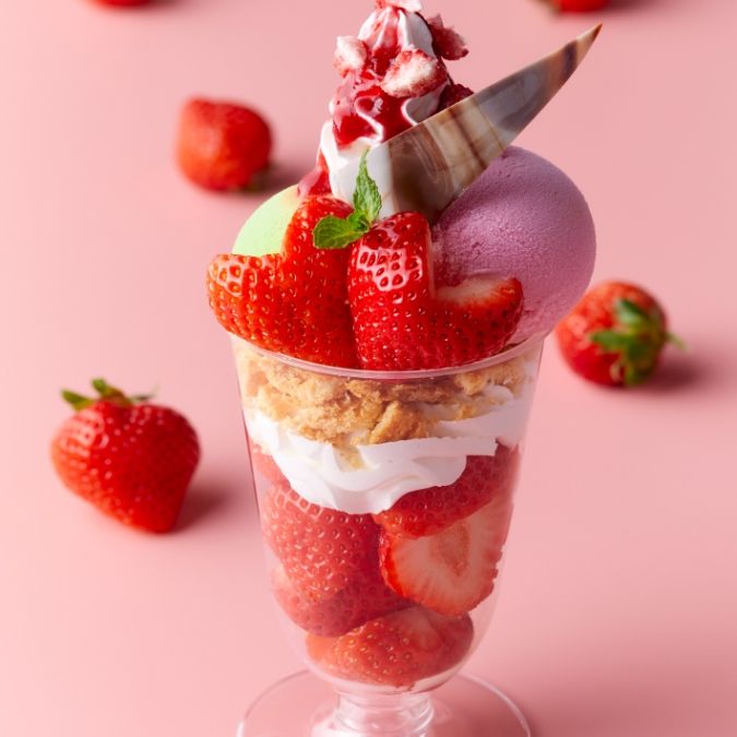 岩田屋本店 第43回 博多うまかもん市 〈南国フルーツ TOKIO〉あまおうパフェ