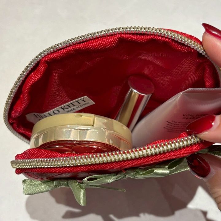 メゾン ド フルール × ハローキティ いちごチャーム