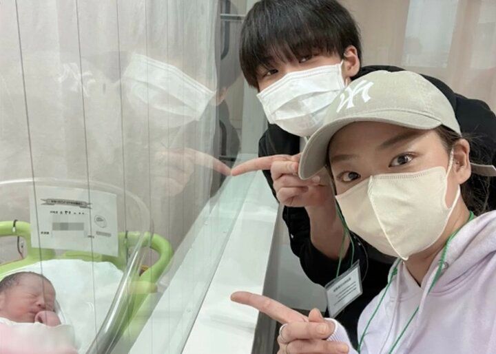 【写真・画像】16歳彼女の妊娠発覚は7か月目「太ったね」父親からの衝撃の指摘を彼氏が告白 1枚目