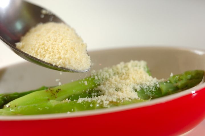 アスパラのチーズ焼きの作り方1