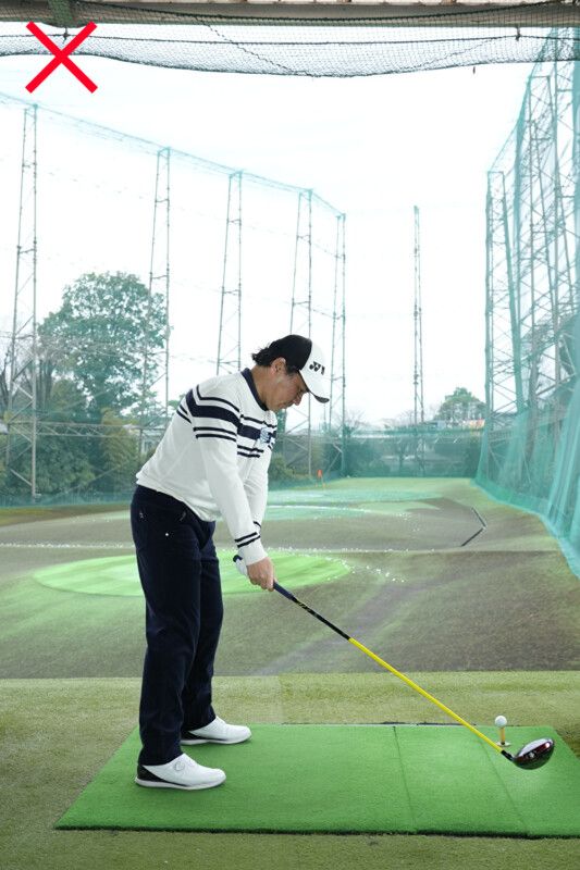 「グリップエンドをヘソに向ける」と狙った方向に打てる！人気コーチが解説