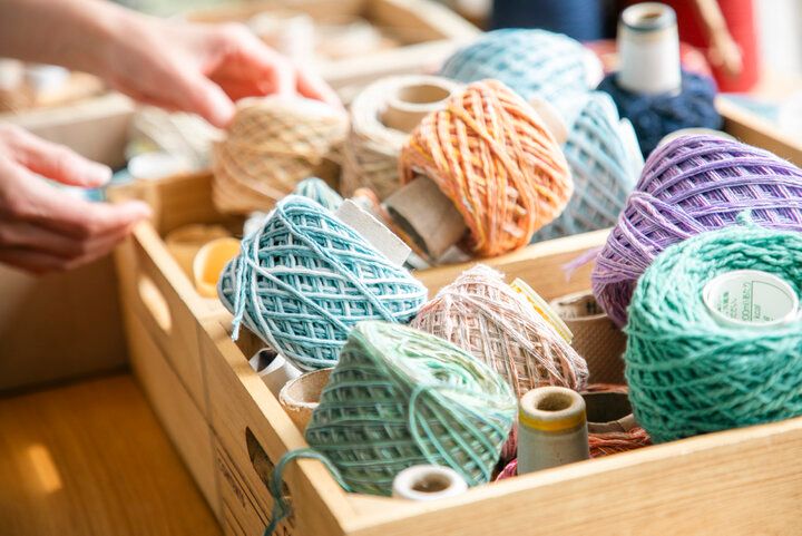 愛知・蒲郡の「竹島クラフトセンター」で手織り体験♪ふんわりやさしい綿の手ざわりに心和むひととき