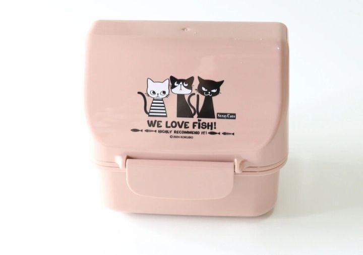 ダイソー おにぎりお弁当箱（ストレイキャッツ柄）