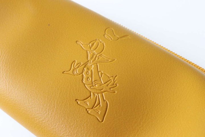 ユーティリティケース（ドナルドダック） デザイン