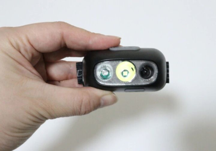 ダイソー センサー付きLEDヘッドライト