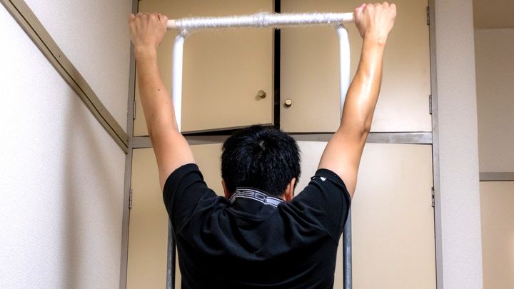 ぶら下がり健康器