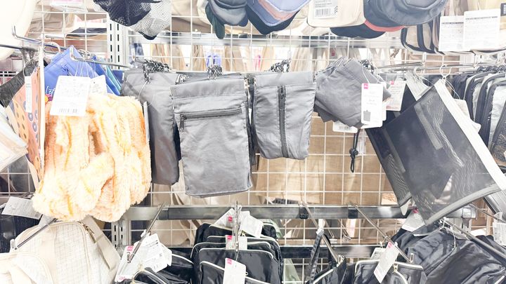 【セリア・ダイソー】ポケットティッシュケース4選！100均超便利グッズ