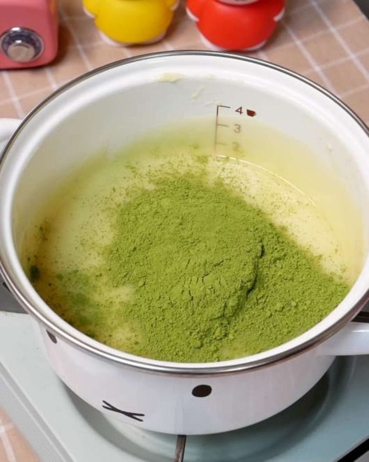 「いちごと抹茶チョコレートのスクエアケーキ」レシピ