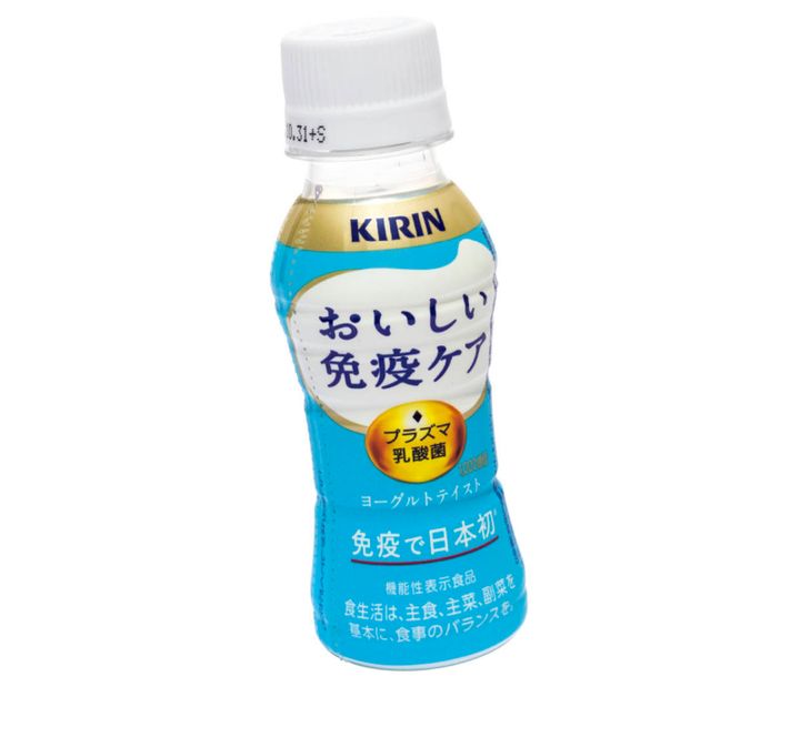健康な人の免疫機能の維持に役立つプラズマ乳酸菌入り。満足感あるヨーグルト風味。[機能性表示食品] 100mL 161円〈編集部調べ〉（キリンホールディングス）
