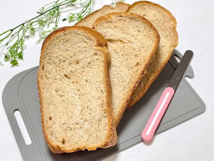 全粒粉のシナモン食パン