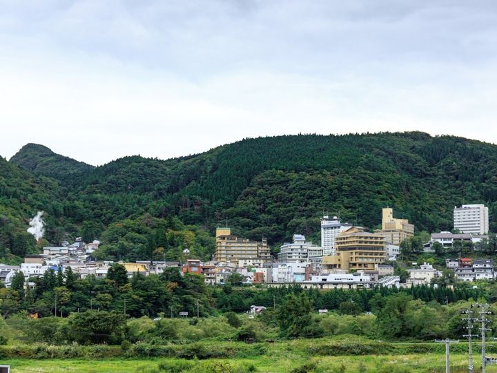 All About ニュース編集部は、全国の10～70代の男女250人を対象に「日本百名湯」に関するアンケート調査を実施しました。この記事では、「日本百名湯の中で、好き＆行ってみたい南東北の温泉」ランキングの結果を紹介します。