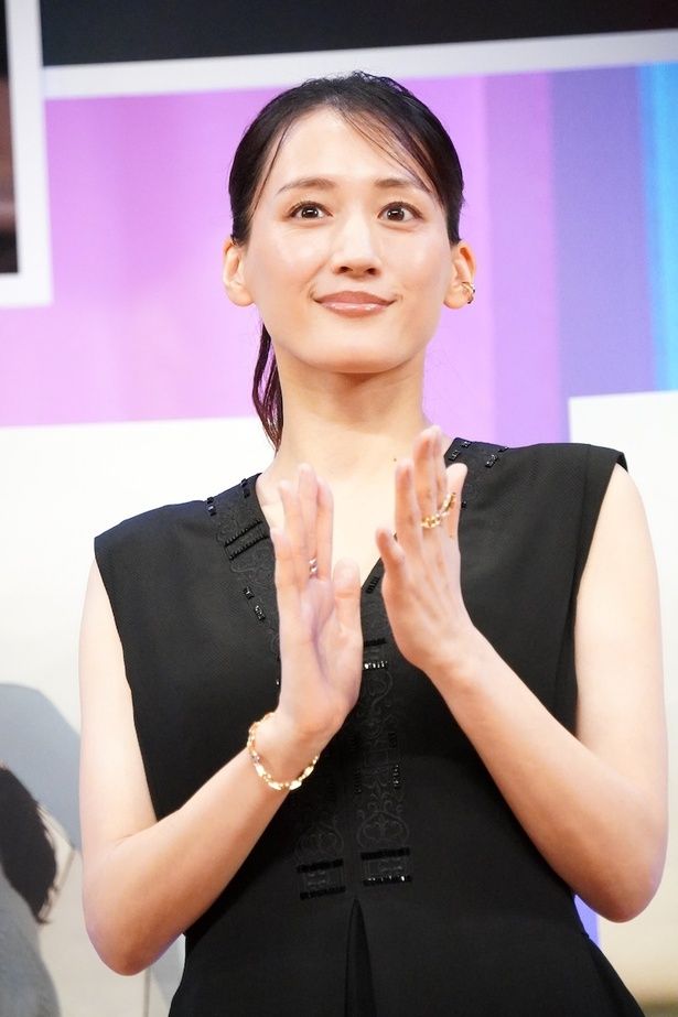 「脚本を読んだ時と同じように、号泣した」と告白した綾瀬はるか