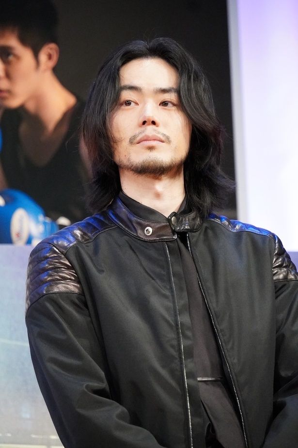 信介のボクシングジムの先輩・川嶋勝重を演じた菅田将暉