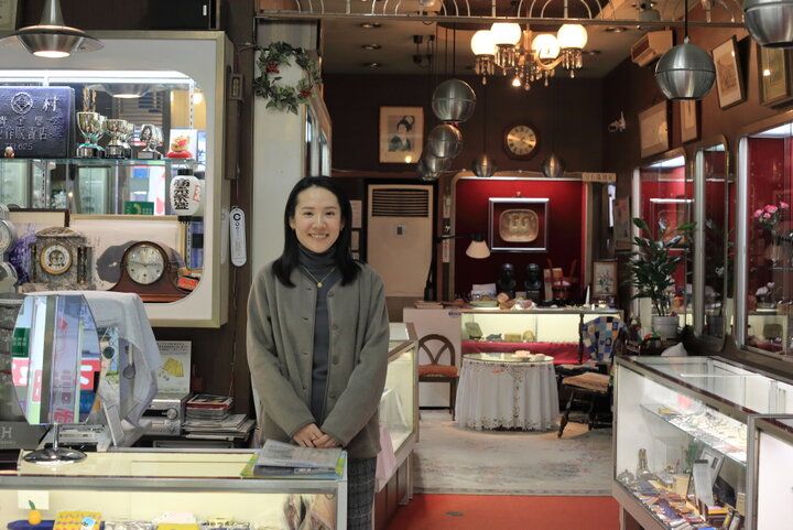 重要文化財がおしゃれなビストロカフェに。諏訪の街の歴史を伝える「三村貴金属店」＆「ミヌレ」