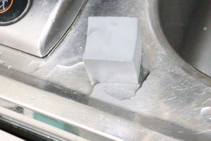 やわらか吸水スポンジ（キューブ形、1個） 吸水