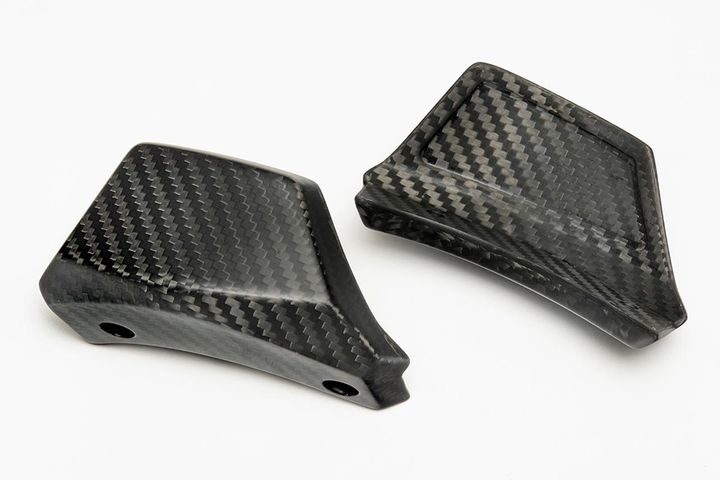 カーボンフロントアームプロテクター for Bimota TESI H2ナチュラル（ペイント無し） ： 15万8400円クリア/マットペイント仕様 ： 17万6000円