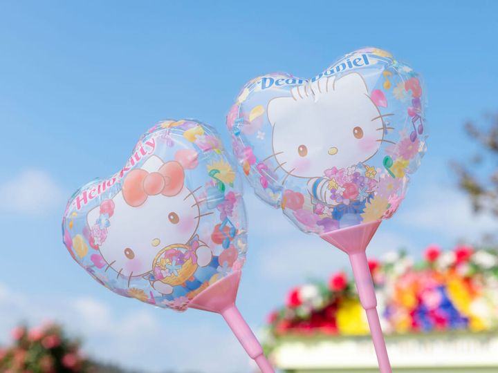 花をテーマにした期間限定グッズ2