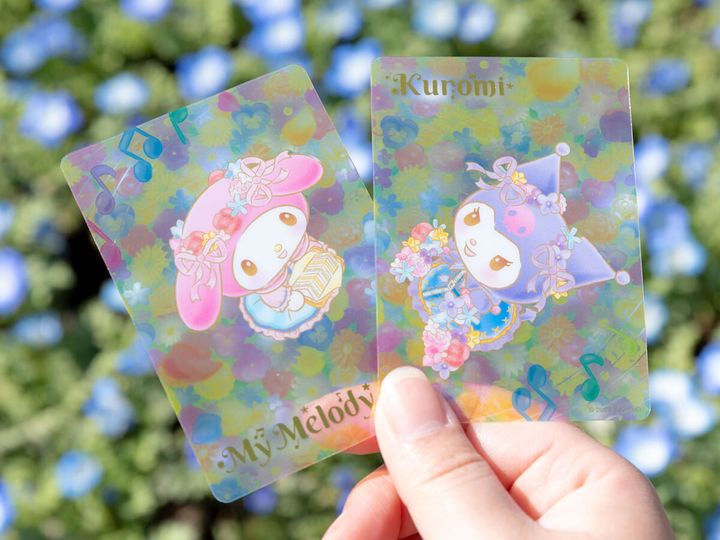 花をテーマにした期間限定グッズ4