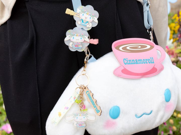 花をテーマにした期間限定グッズ3