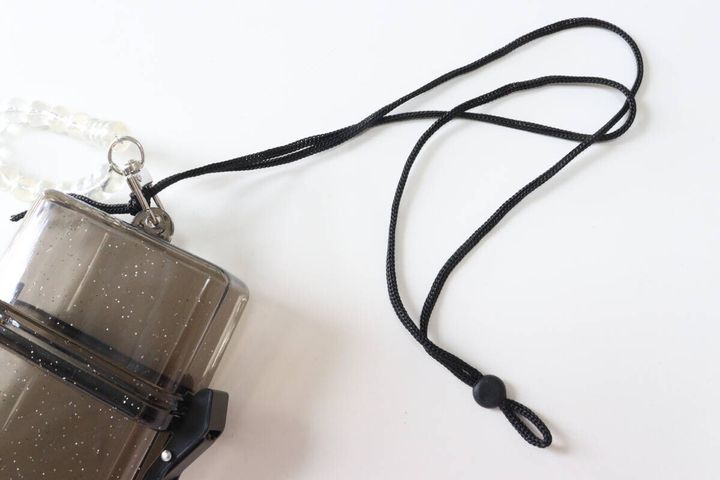 ハードケース ストラップ