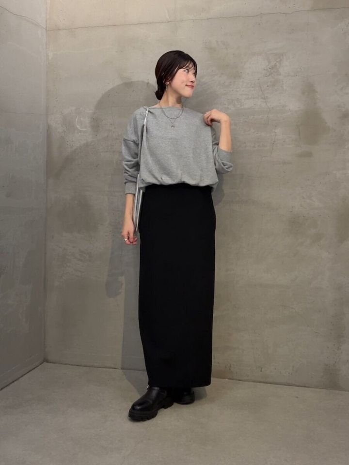 黒キャミワンピースコーデ4