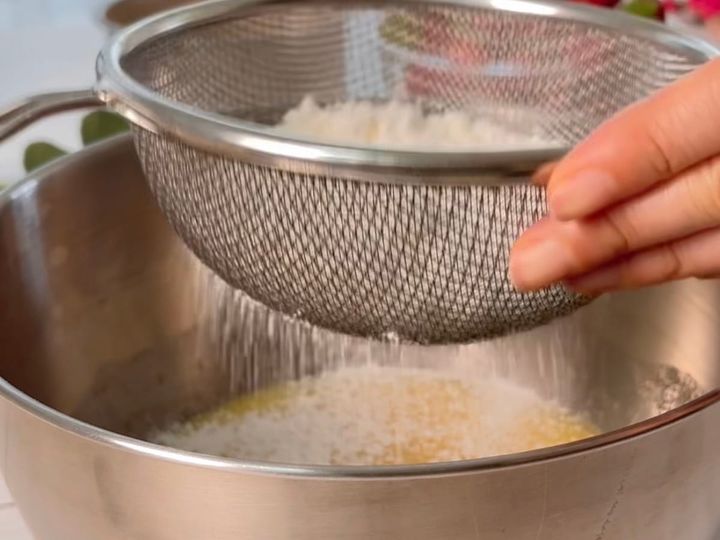 いちごヨーグルトケーキ