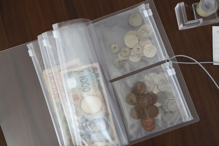 無印良品のポケットホルダーで新札や小銭など家計管理