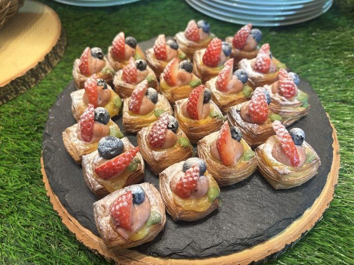 神戸ポートピアホテルのいちごスイーツブッフェ「ストロベリー・ピクニック」のいちごのデニッシュ