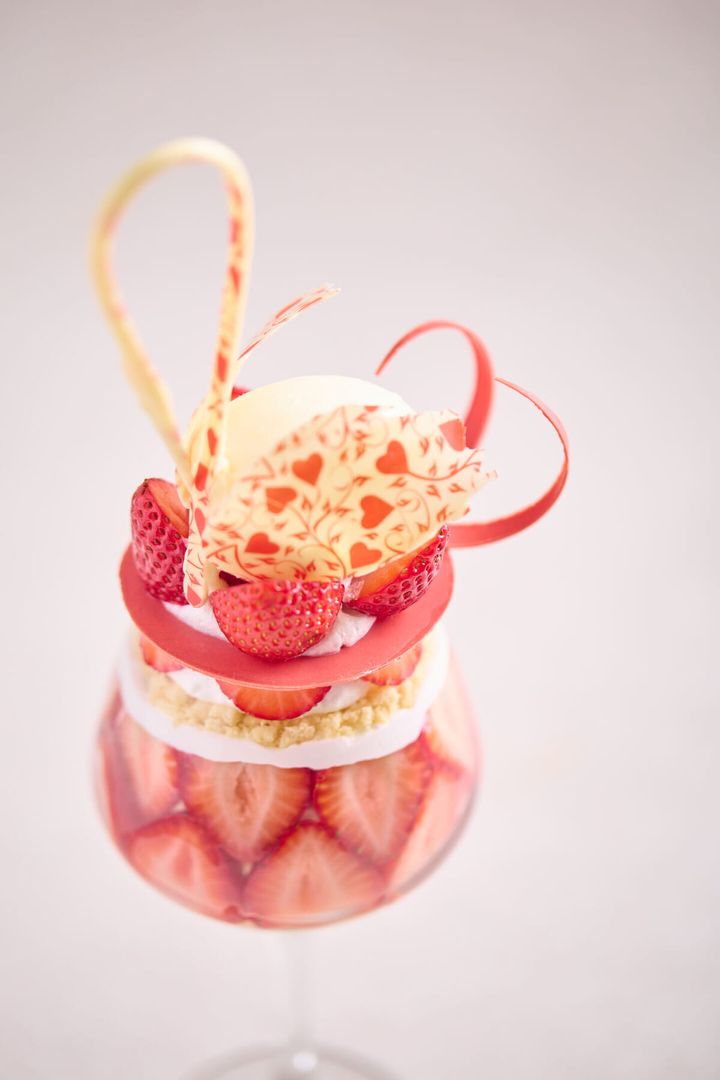 浦安ブライトンホテル東京ベイ「シルフ」スワンパフェ ～あまおう苺～04