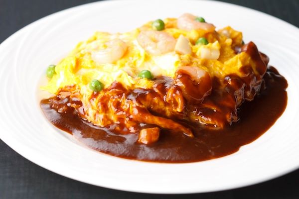 【東京都新宿区】グリル満天星で春限定「桜のロマノフ」が登場！昭和レトロな洋食屋スイーツも楽しめる