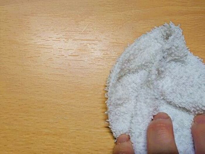 「生卵を落としちゃった…」そんな時はしばらく放置するのが正解！？驚きの掃除術を試してみた結果