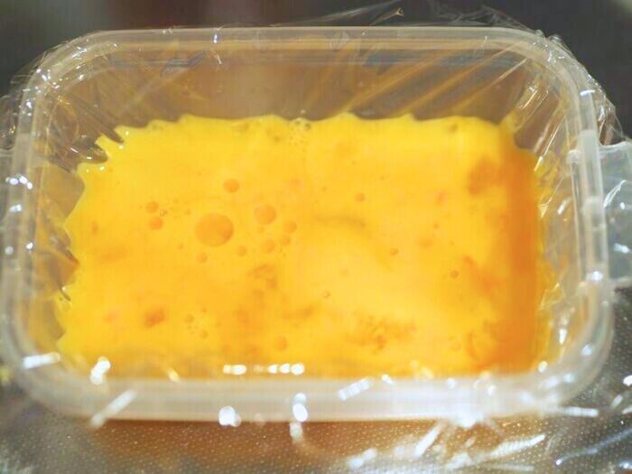 フライパンは使いません。タッパーで『卵焼き』ができちゃった！ここまで簡単にできるとは…！