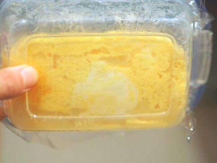 フライパンは使いません。タッパーで『卵焼き』ができちゃった！ここまで簡単にできるとは…！