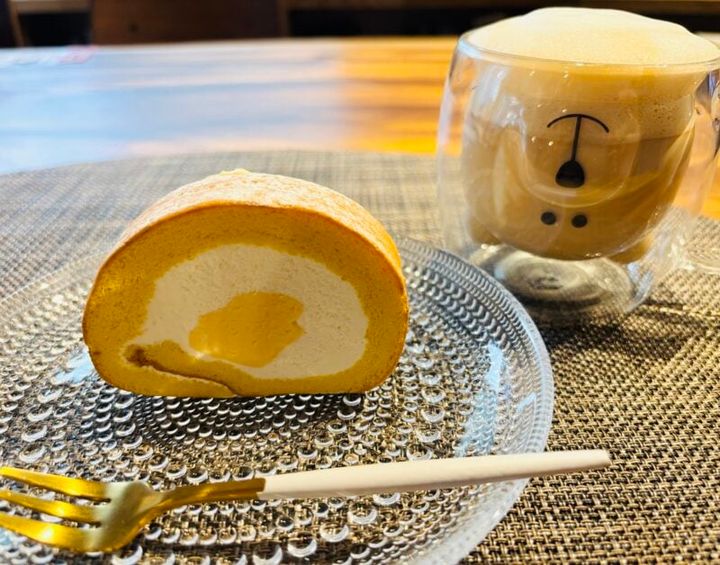 ケーキとコーヒー