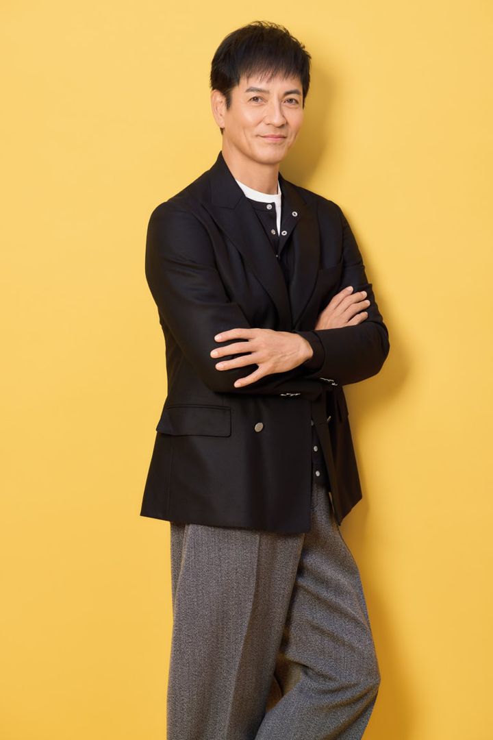 沢村一樹さん ジャケット［参考商品］／麻布テーラー、パンツ［参考商品］、その他／スタイリスト私物