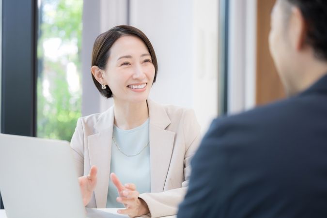 ビジネス 敬語 イメージ 女性