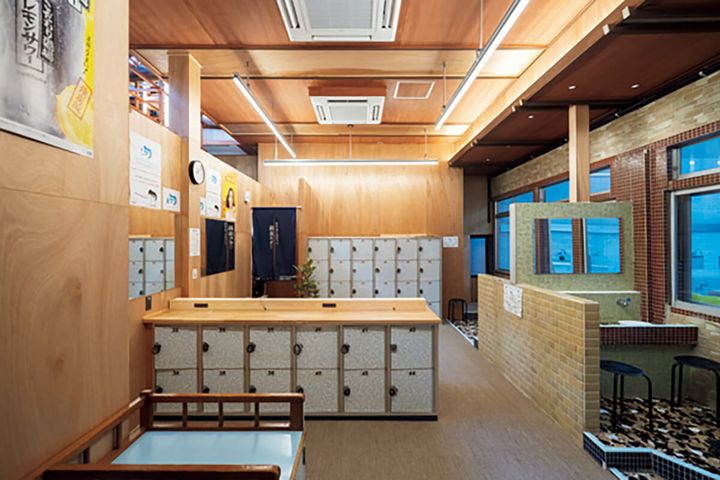 京都〈明司湯〉脱衣所