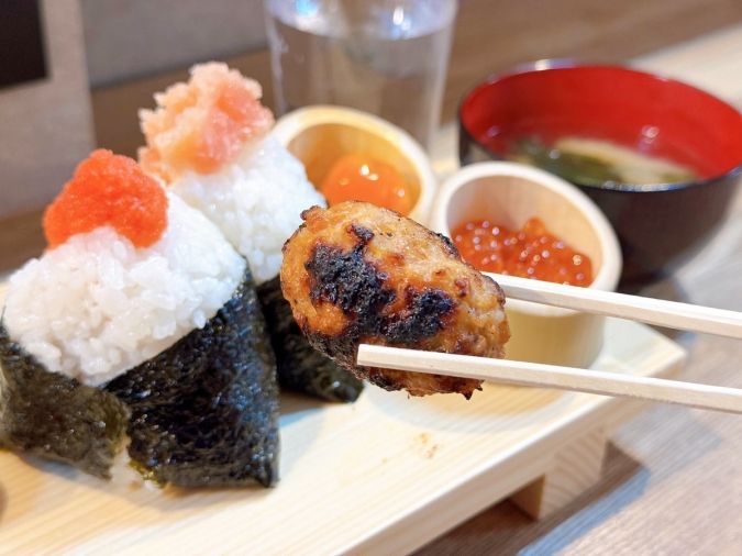 おむすび横丁 西新店 SASIYORIつくね