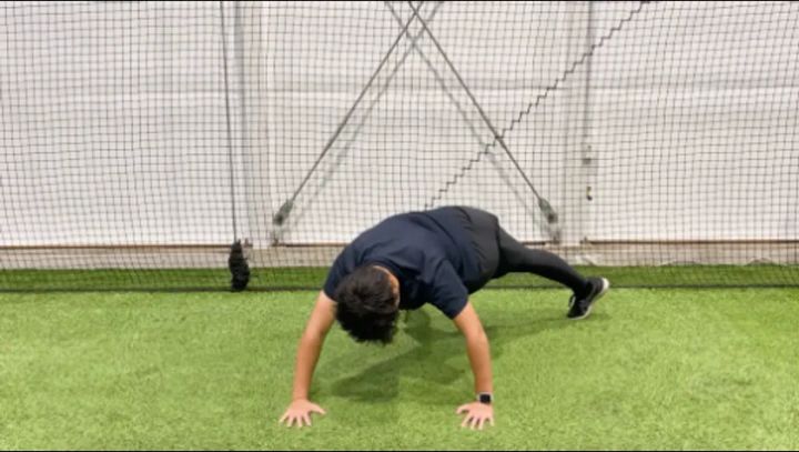 キネティックボールを使った体幹トレーニング