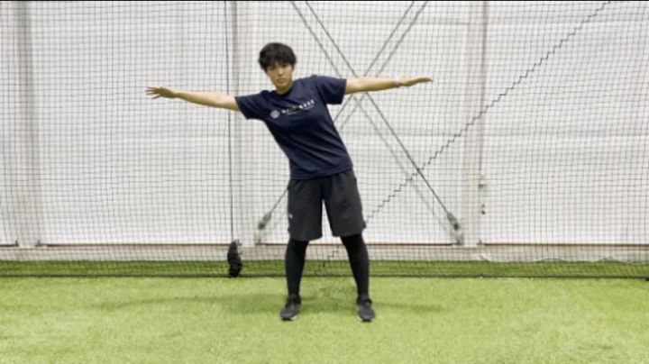 Bコース：スタンディングラテラルリーチ