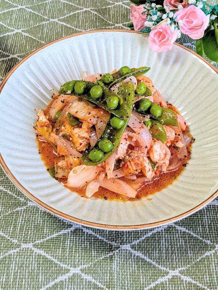 春にこそ作ってほしい一品！新たまねぎとスナップエンドウのキムチ和え