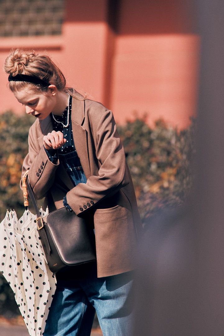 チラッと柄を見せるのがコツ！ 春のはじめに楽しみたいコーデ4選