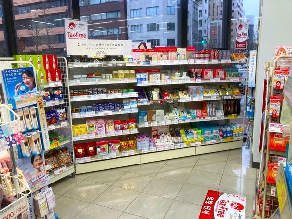 【東京都中央区】駅徒歩2分、「トモズ銀座三丁目店」がリニューアル！化粧品売場と免税コーナーを拡充
