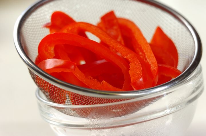 パプリカのナムルの下準備1