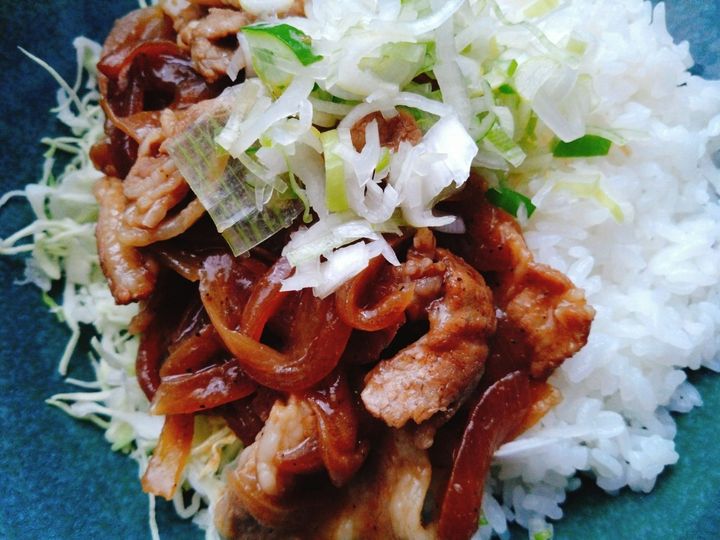 万能たれ見つけた。Yummy！ガーリックペッパーカルビ丼